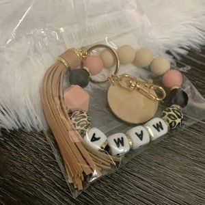 New + Unopened Mama Silicone Bead Bracelet Keychain Wristlet